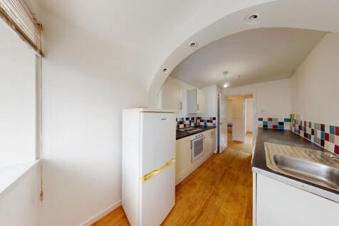 Flat-11-107-Denmilne-Street-02202025_092254.jpg