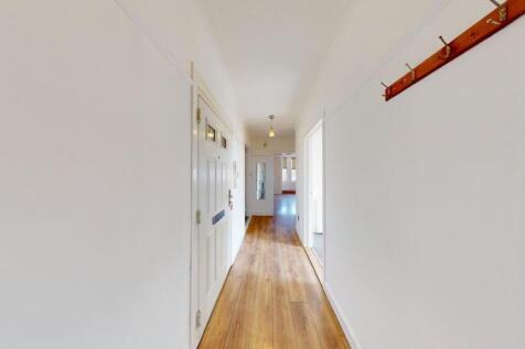 18-Stewarton-Street-04102025_161701.jpg