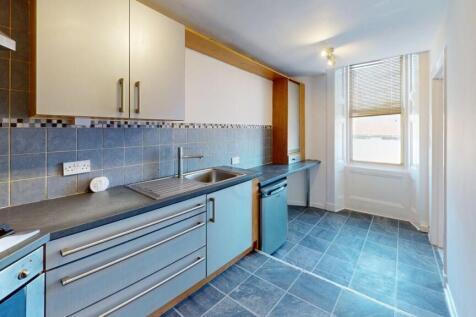18-Stewarton-Street-Kitchen 1.jpg