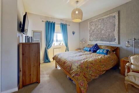 83-Bluebell-Wynd-Bedroom 7.jpg