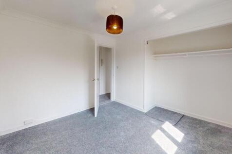 25-Roach-Gardens-Bedroom 3.jpg