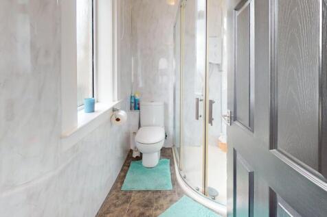 29-Climpy-Road-Bathroom.jpg
