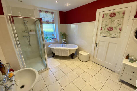 Downstairs Bathroom
