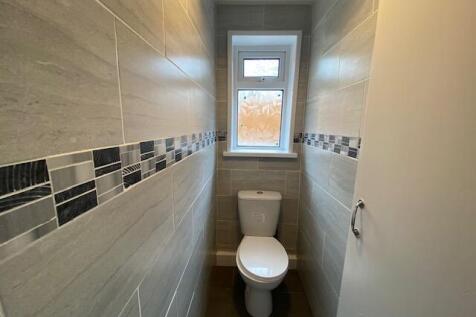 Cloakroom/wc