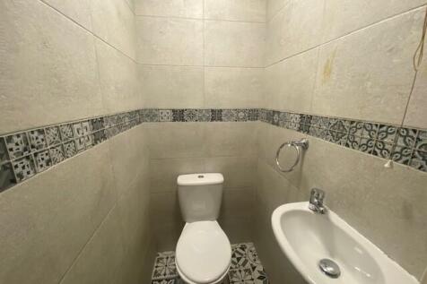 Cloakroom/wc