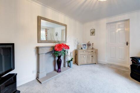 4 The Orchards, Thornton