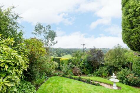 4 The Orchards, Thornton