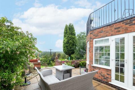 4 The Orchards, Thornton