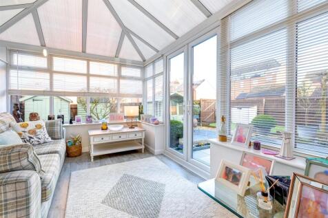 28 Staples Drive, Coalville