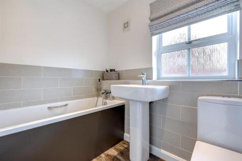 28 Staples Drive, Coalville