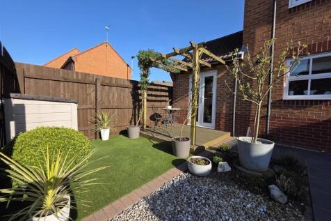 28 Staples Drive, Coalville