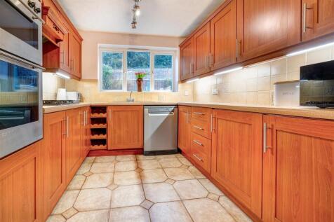 30 Bretby Hollow, Newhall