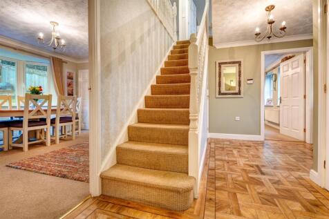 30 Bretby Hollow, Newhall
