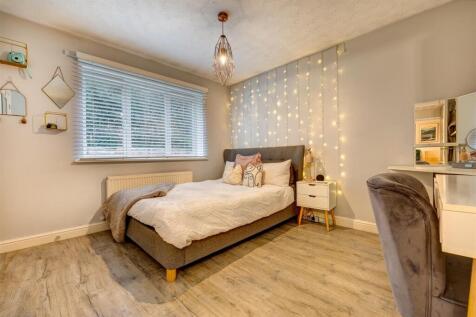 30 Bretby Hollow, Newhall