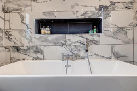 30 Bretby Hollow, Newhall
