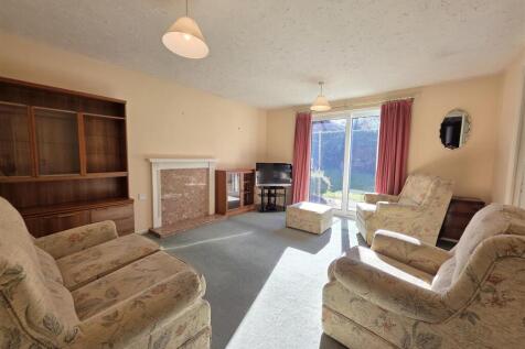 24 Warwick Way, Ashby-De-La-Zouch