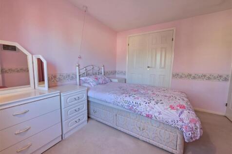 24 Warwick Way, Ashby-De-La-Zouch