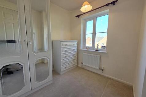24 Warwick Way, Ashby-De-La-Zouch