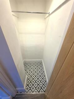 LANDING CUPBOARD