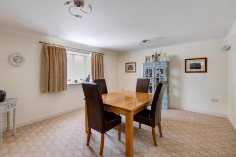 3 Creswell Drive, Ravenstone