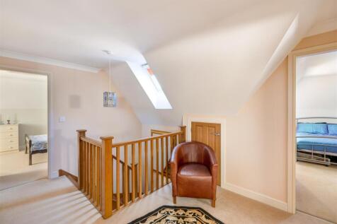 3 Creswell Drive, Ravenstone