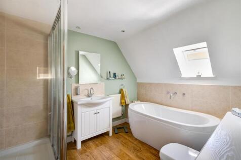 3 Creswell Drive, Ravenstone