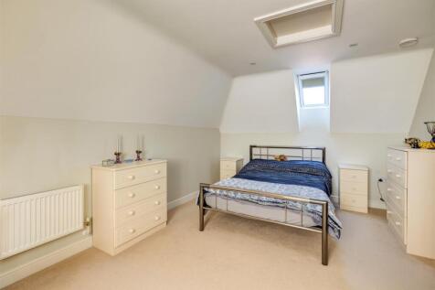 3 Creswell Drive, Ravenstone
