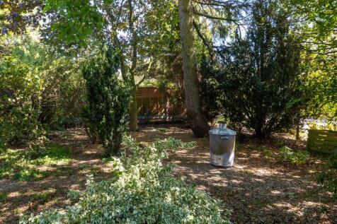 3 Creswell Drive, Ravenstone