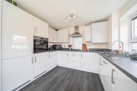 4 Davies Close, Hugglescote