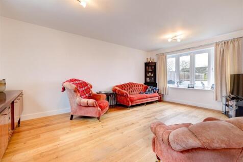 Hall Farm Close, Packington
