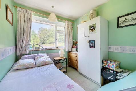 37 Holyoake Drive, Heather
