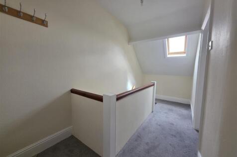 Flat 4, 110 Smisby Road