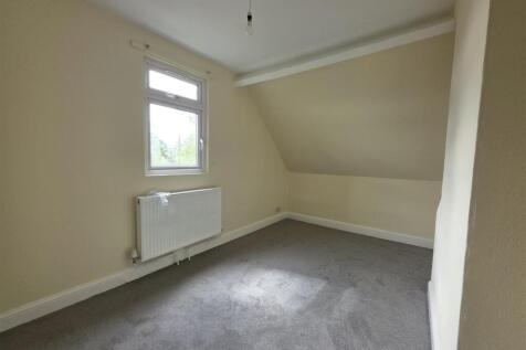Flat 4, 110 Smisby Road