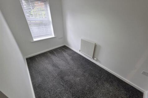 bed 2.jpg