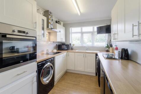1 Berry Close, Ravenstone