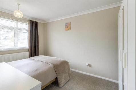 1 Berry Close, Ravenstone