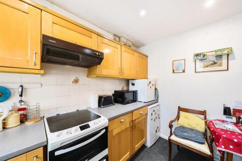 6 Lodge Close, Ashby de la Zouch