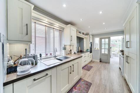 38 Bath Lane, Moira