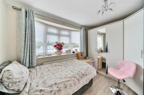 38 Bath Lane, Moira