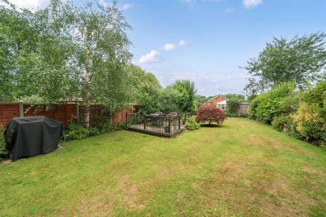 38 Bath Lane, Moira
