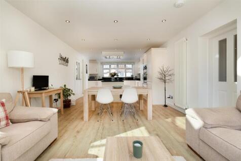 42 Highfields Close, Ashby