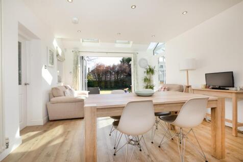 42 Highfields Close, Ashby