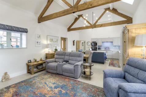 Skylark Barn , Moira