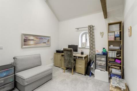 Skylark Barn , Moira