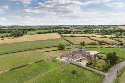 Skylark Barn , Moira