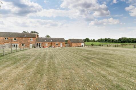 Skylark Barn , Moira