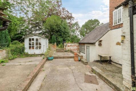 18 High Street, Ticknall