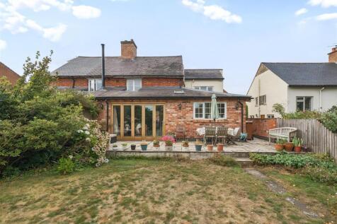 14 Church Lane, Thornton
