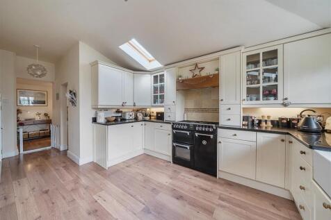 14 Church Lane, Thornton