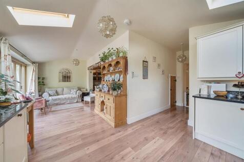 4 Church Lane, Thornton